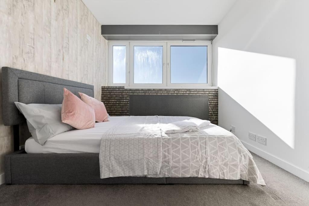 Beautiful Richmond Park Views & Appartement